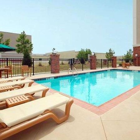 Comfort Suites Airport Luckney Eksteriør billede
