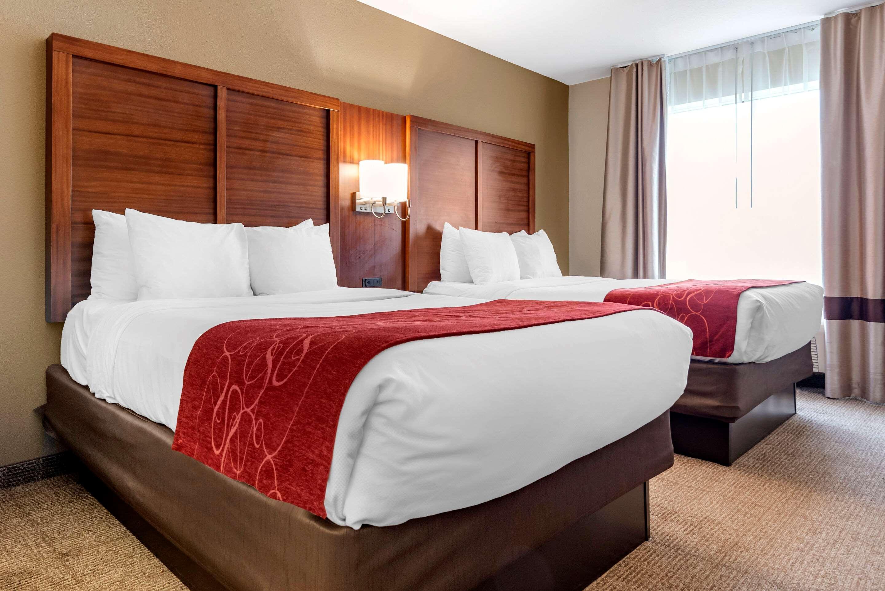 Comfort Suites Airport Luckney Eksteriør billede