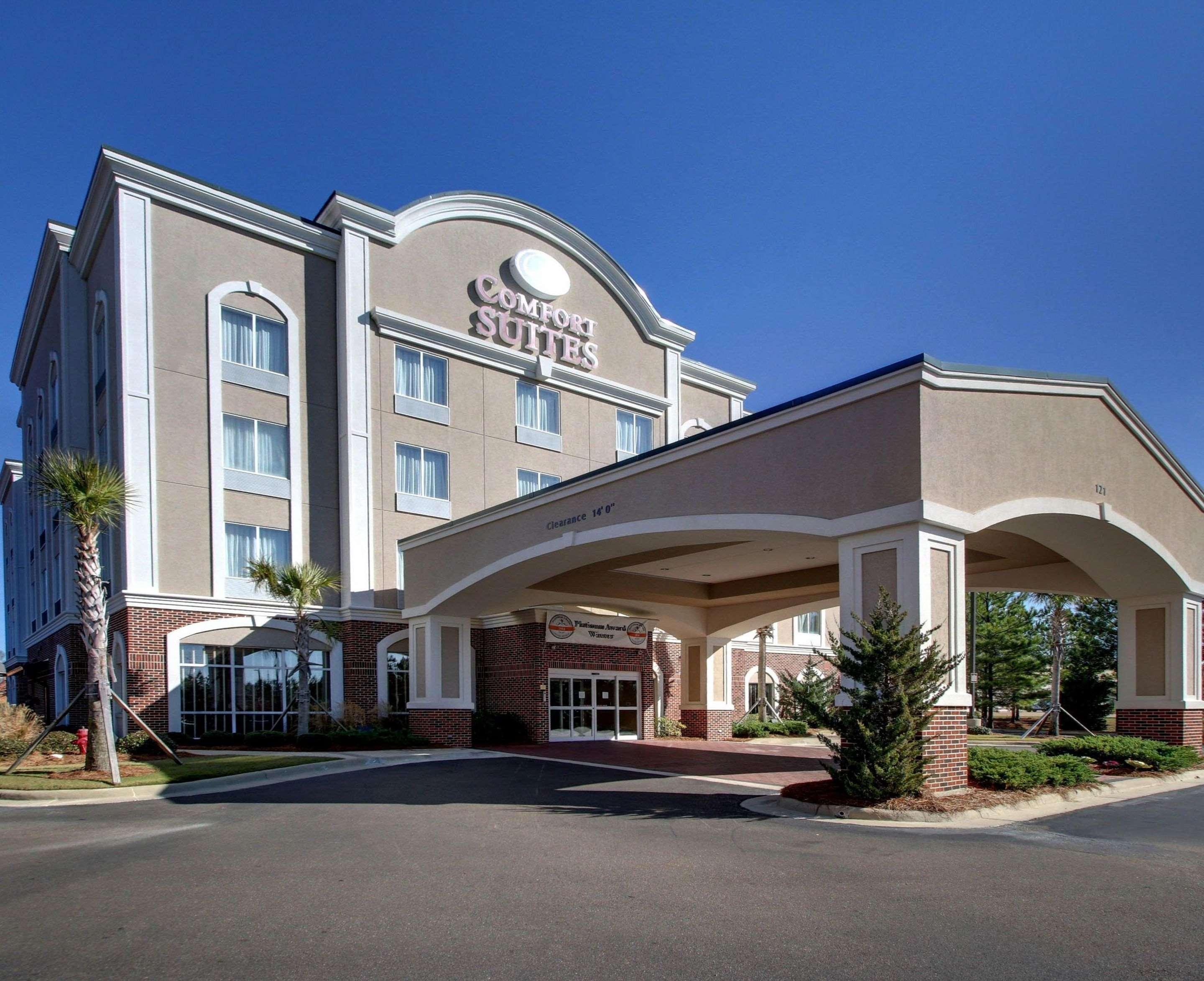 Comfort Suites Airport Luckney Eksteriør billede